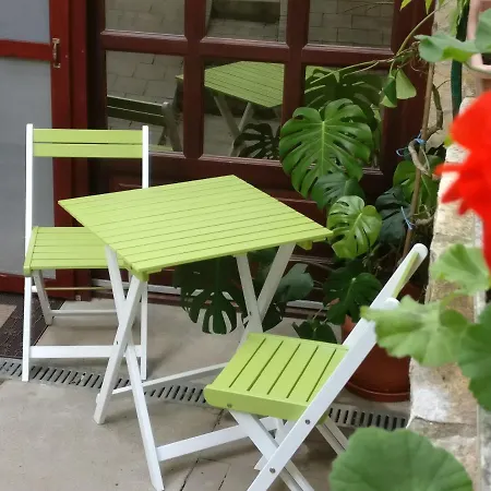 Cseresznyes Apartman *