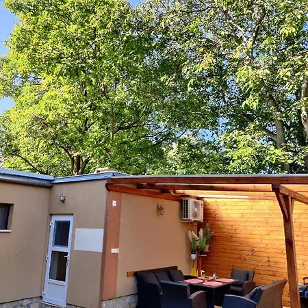 Cseresznyes Apartman *