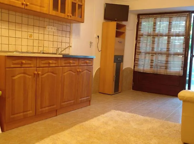 Cseresznyes Apartament